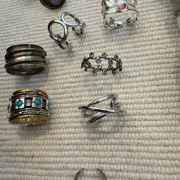 Assortment of Rings - Picture 12 of 13